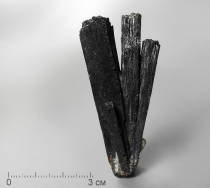 Ильваит, сросток кристаллов - «globural.ru» - Саяногорск